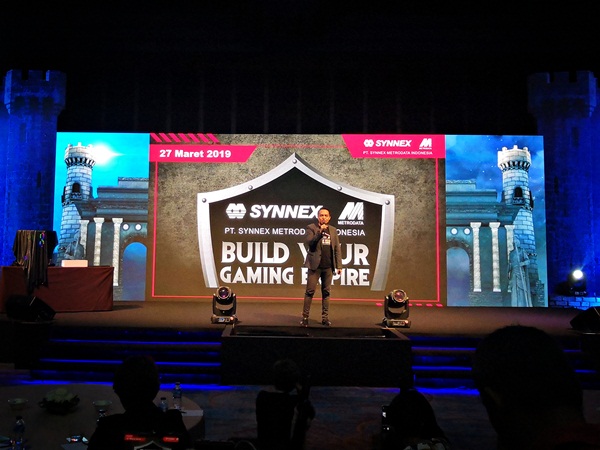 Presentasi PT Synnex Metrodata Indonesia pada acara Build Your Gaming Empire 